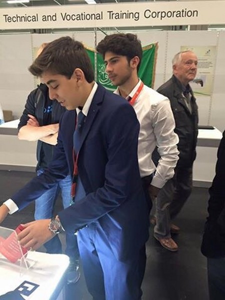 INEA 2015 awards Gold Medal and 2 prizes to young Lebanese team.